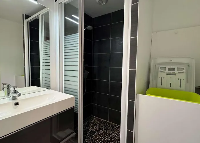 Apartment Dans Avec Piscine *